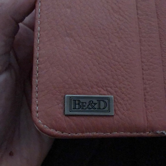 Be&d Pink Leather Studded Zip Around Wallet 💕 - Picture 7 of 8